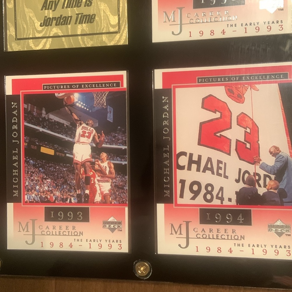 Michael Jordan 🏀 Timeline Card Display-Black & Gold Frame / Red Cards 1987-1994 - Picture 9 of 17